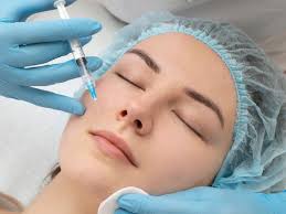 عيادة الدكتورة سارة مجدي يس  استشاري الأمراض الجلدية والتجميل